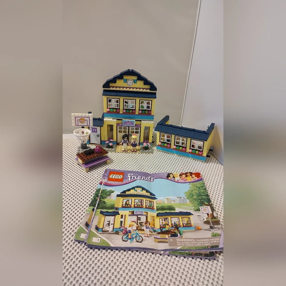 Lego Friends 41005 Heartlake High School Building Set